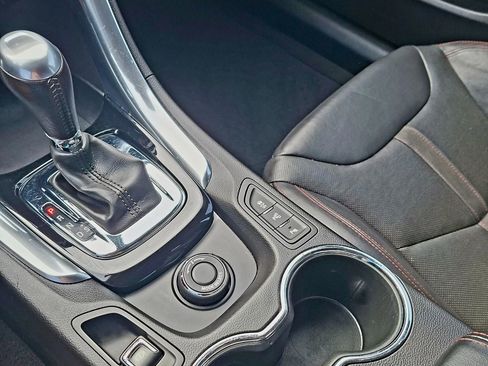 Used 2015 Chevrolet SS image 20