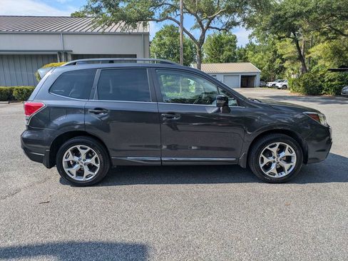 Used 2017 Subaru Forester 2.5i Touring AWD/4WD image 3