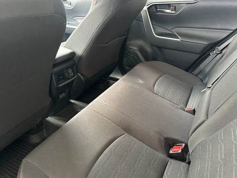 Used 2025 Toyota RAV4 SE AWD/4WD image 12