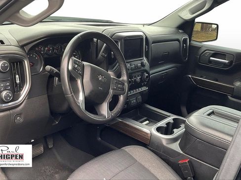 Used 2021 Chevrolet Silverado 1500 RST image 13