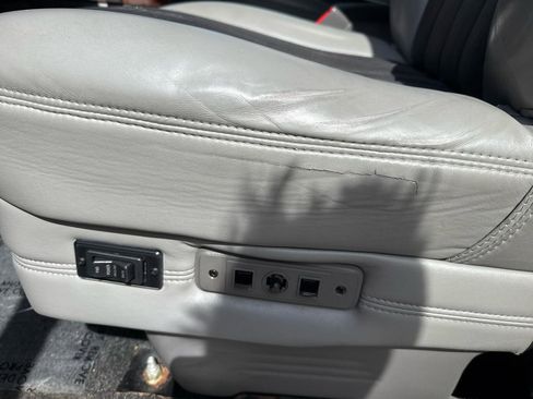 Used 2013 Chevrolet Express 1500 AWD image 12