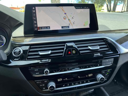 Used 2019 BMW 540i w/ M Sport Package image 50