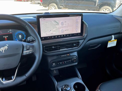 New 2025 Ford Bronco Sport Outer Banks w/ Outer Banks Tech Package+ image 6