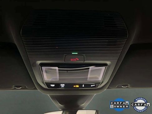 Used 2025 Volkswagen Atlas Cross Sport SE w/ Black Wheel Package image 57