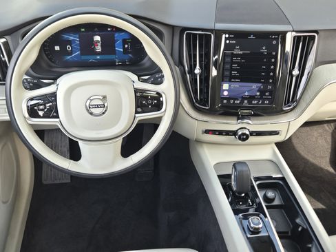 Used 2023 Volvo XC60 T8 Plus w/ Climate Package AWD/4WD image 37