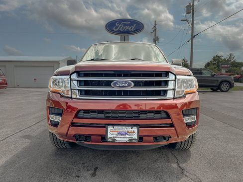Used 2017 Ford Expedition EL XLT w/ Equipment Group 202A AWD/4WD image 1