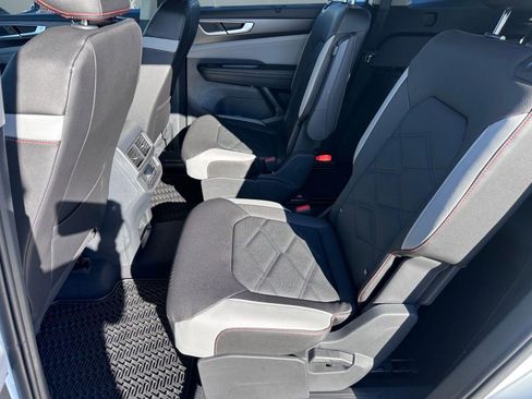 New 2026 Volkswagen Atlas Peak Edition AWD/4WD image 13