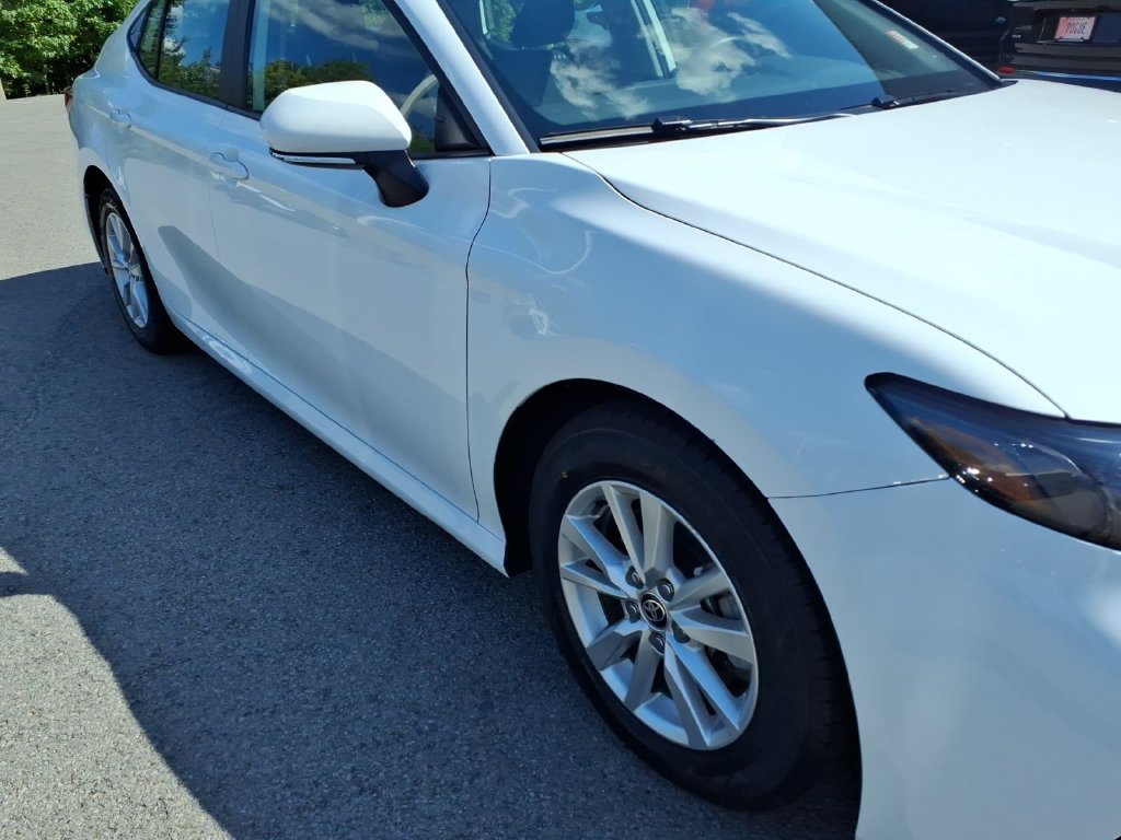 Used 2025 Toyota Camry LE FWD image 20