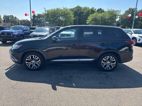 Used 2016 Mitsubishi Outlander SE AWD/4WD image 4