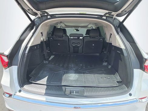 Used 2023 Acura MDX SH-AWD w/ Technology Package image 12