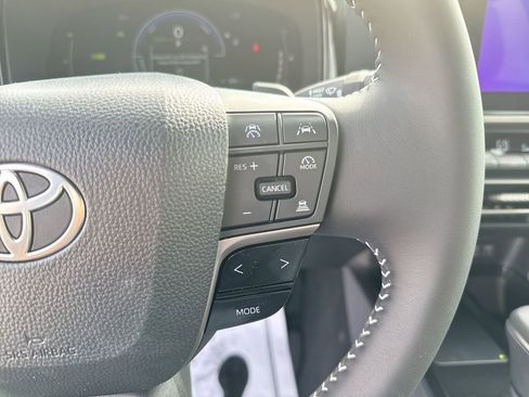 New 2026 Toyota Camry SE w/ Convenience Package image 18