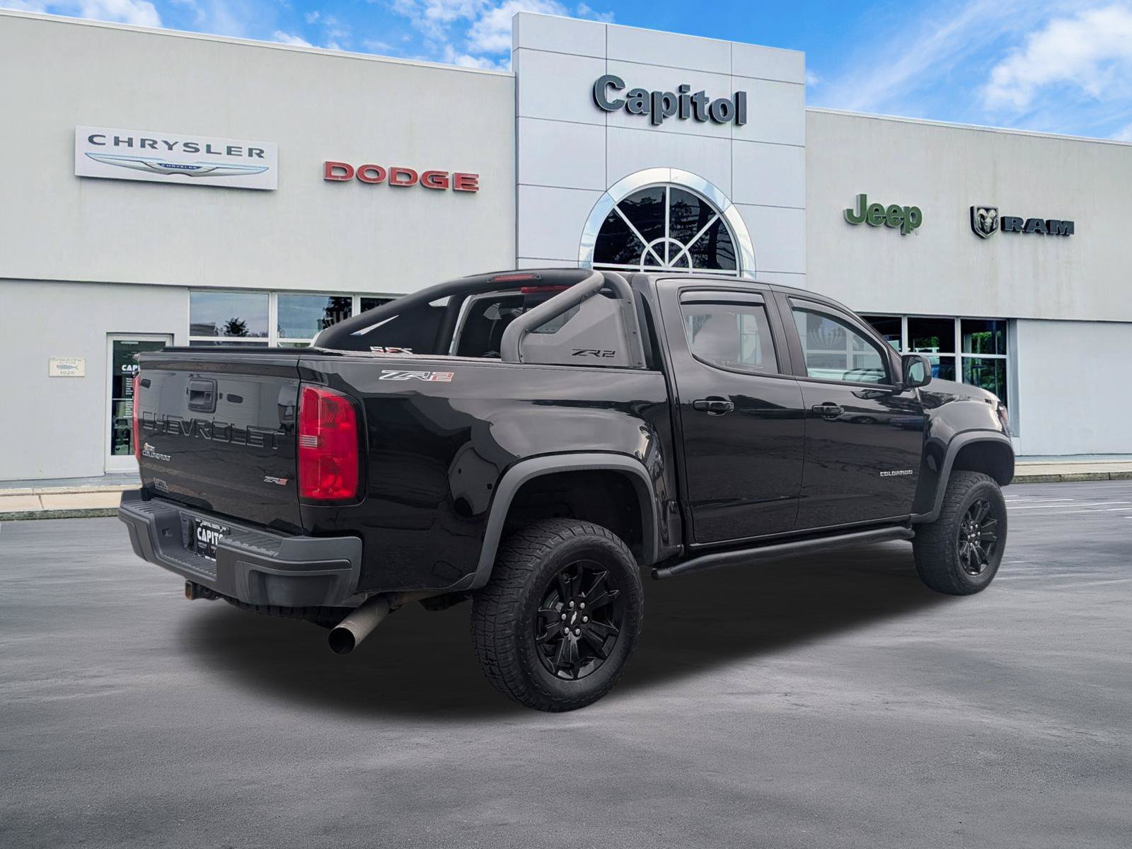 Used 2022 Chevrolet Colorado ZR2 w/ ZR2 Midnight Special Edition AWD/4WD image 3
