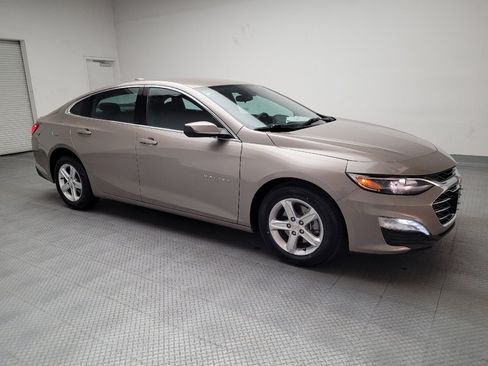 Used 2024 Chevrolet Malibu LT image 11