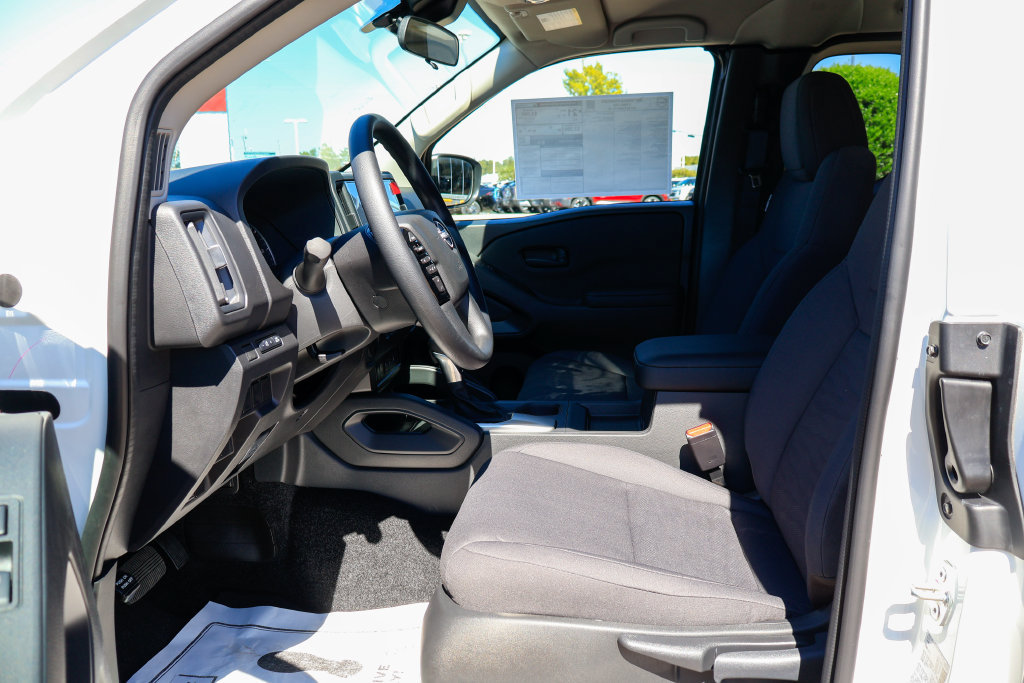New 2027 Nissan Frontier S w/ Tow Package RWD image 7