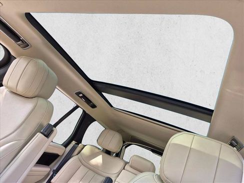 Used 2023 Land Rover Range Rover SE AWD/4WD image 16