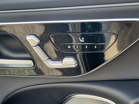 Used 2024 Mercedes-Benz E 350 4MATIC Sedan image 24