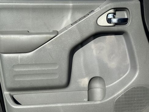 Used 2019 Nissan Frontier SV w/ Value Truck Package image 14