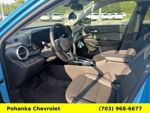 Used 2025 Chevrolet Trax ACTIV w/ Sunroof Package FWD image 25
