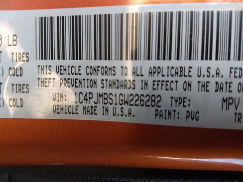 Used 2016 Jeep Cherokee Trailhawk w/ Comfort/Convenience Group image 33