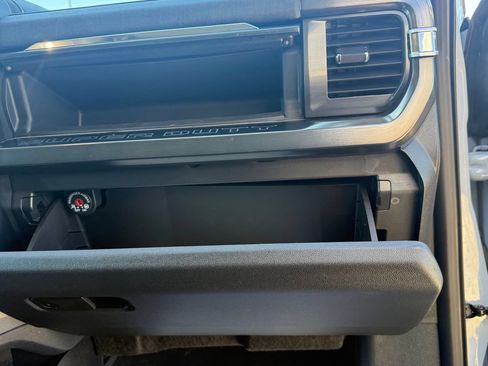 Used 2025 Ford F350 Lariat w/ Lariat Ultimate Package AWD/4WD image 29