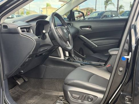 Used 2023 Toyota Corolla Cross XLE FWD image 15