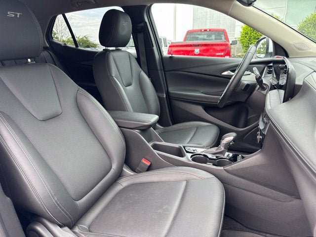 Used 2024 Buick Encore GX Sport Touring AWD/4WD image 26