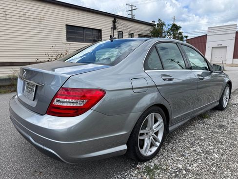 Used 2014 Mercedes-Benz C 250 Sedan image 3