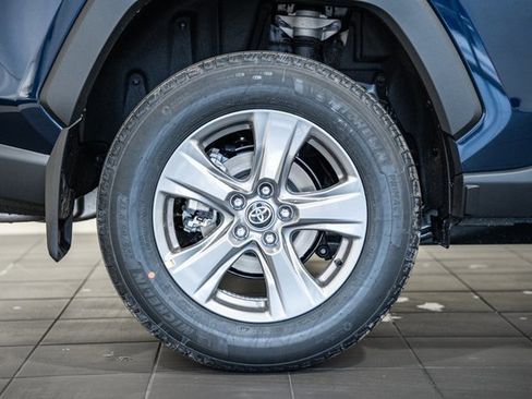 New 2025 Toyota RAV4 XLE image 17