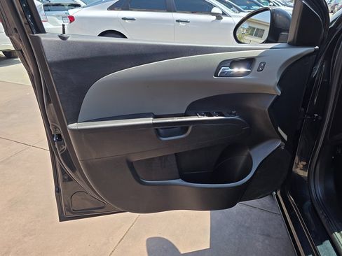 Used 2014 Chevrolet Sonic LT FWD image 25