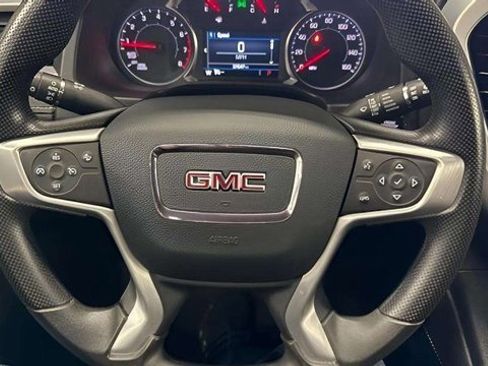 Used 2023 GMC Acadia SLE w/ Driver Convenience Package image 15