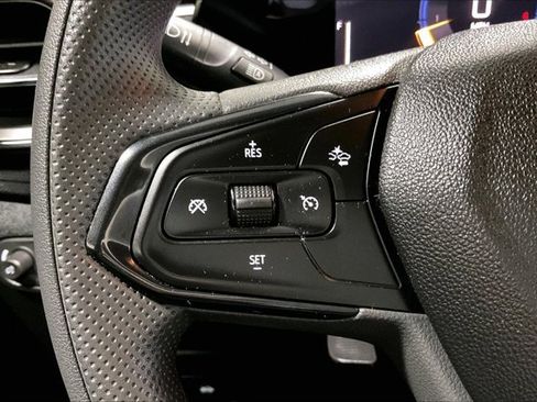 Used 2025 Chevrolet TrailBlazer LT AWD/4WD image 18