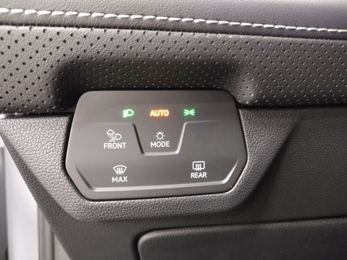 New 2026 Volkswagen Atlas Cross Sport SEL Premium R-Line image 29