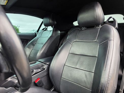 Used 2019 Ford Mustang Premium RWD image 18