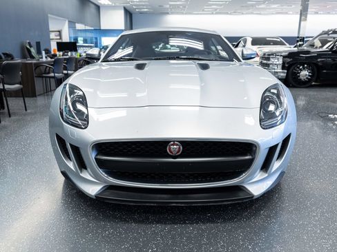 Used 2017 Jaguar F-TYPE Coupe RWD image 2