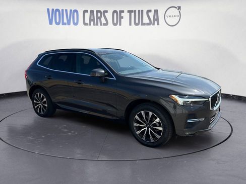 Used 2023 Volvo XC60 B5 Core w/ Climate Package FWD image 7