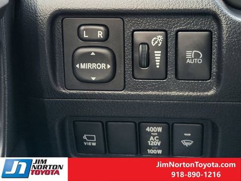 Used 2023 Toyota 4Runner Limited AWD/4WD image 23