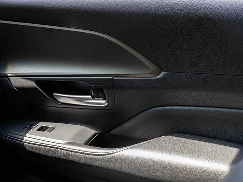 Used 2024 Toyota Grand Highlander AWD image 15