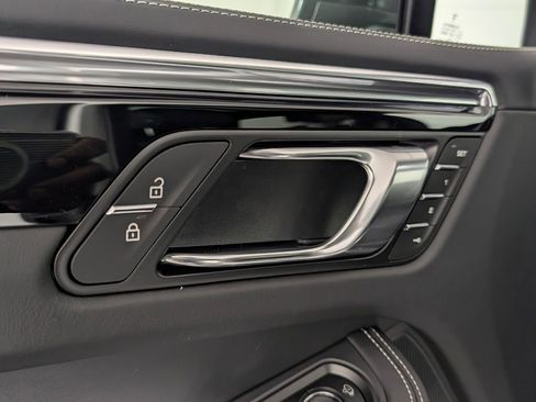 New 2026 Porsche Macan Turbo image 26