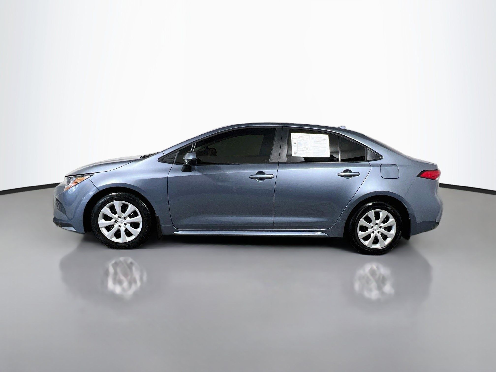 Used 2026 Toyota Corolla LE FWD image 9