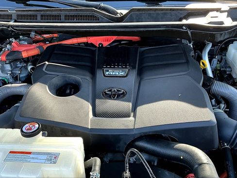 Used 2023 Toyota Sequoia Limited image 30