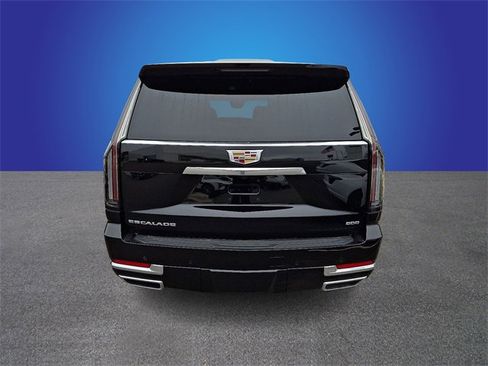 New 2025 Cadillac Escalade Luxury image 6