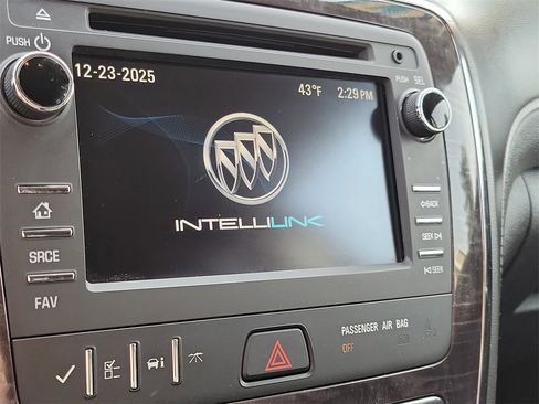 Used 2017 Buick Enclave Leather image 28