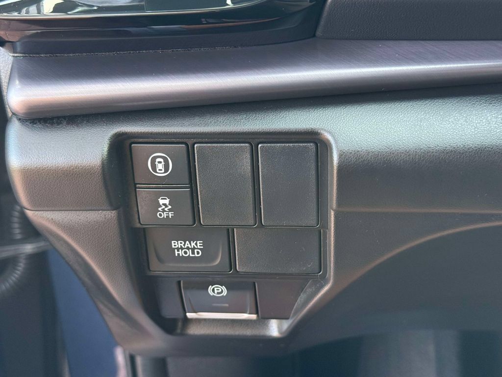 Certified 2025 Acura RDX SH-AWD image 28