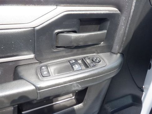 Used 2021 RAM 3500 Tradesman w/ Chrome Appearance Group AWD/4WD image 12