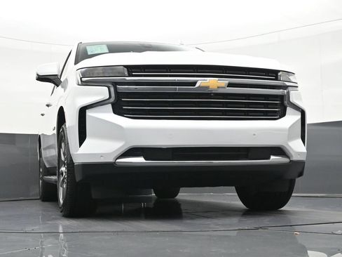 Used 2022 Chevrolet Tahoe LT w/ Luxury Package RWD image 27