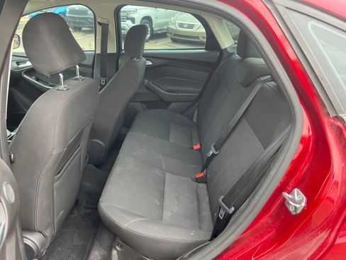 Used 2017 Ford Focus SEL image 17