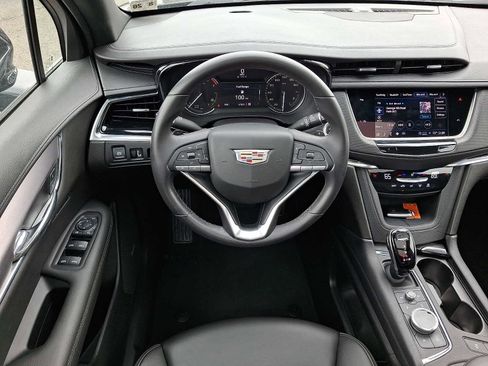 Used 2022 Cadillac XT6 Luxury AWD/4WD image 13
