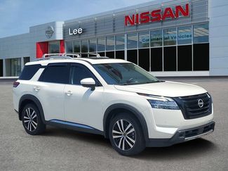 Certified 2024 Nissan Pathfinder Platinum w/ Black Appearance Package FWD video 1