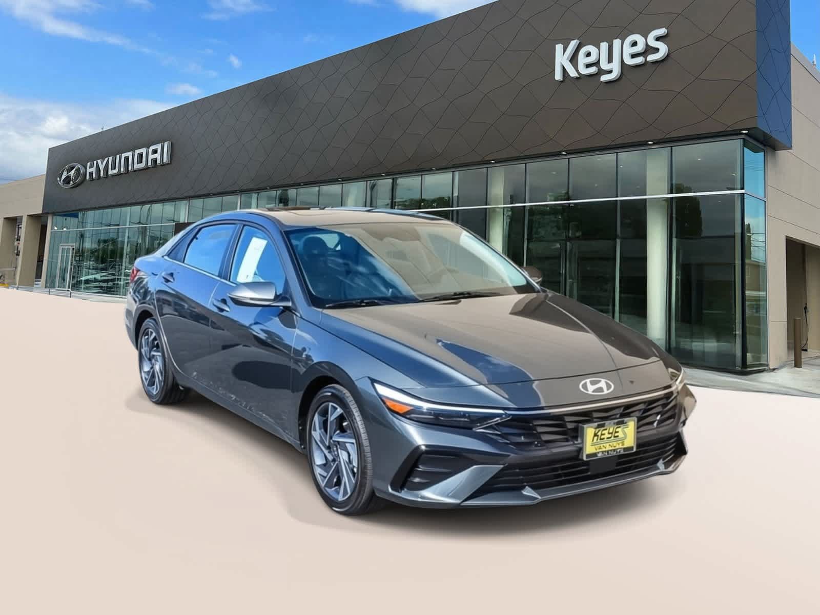Certified 2026 Hyundai Elantra Limited FWD image 3