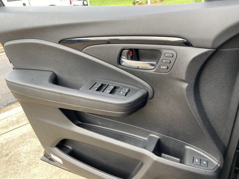 Used 2021 Honda Pilot Touring image 50